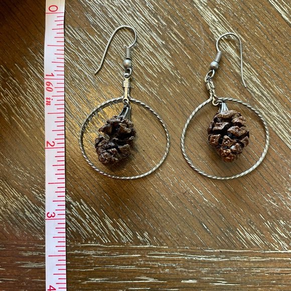 Vintage PINE CONE Dangle Drop Rope Hoop Hook Earrings - Picture 2 of 2